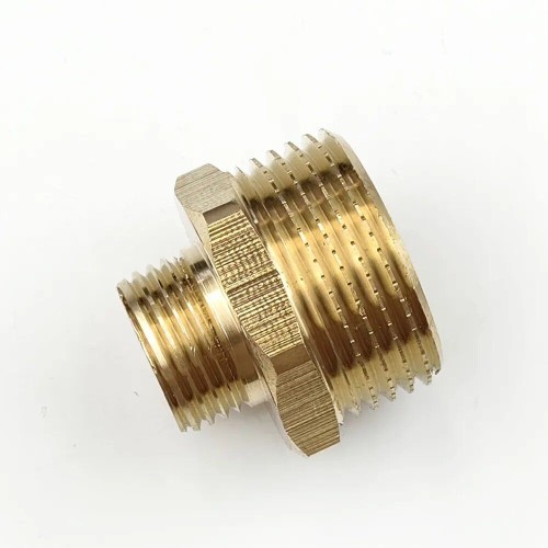 Ниппель латунный переходной НР STOUT 15 мм 1"